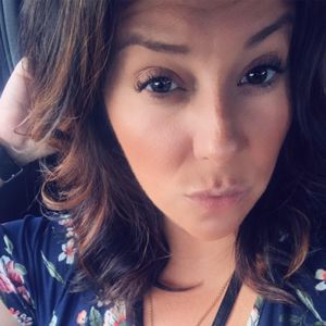 Meet your Posher, Tania